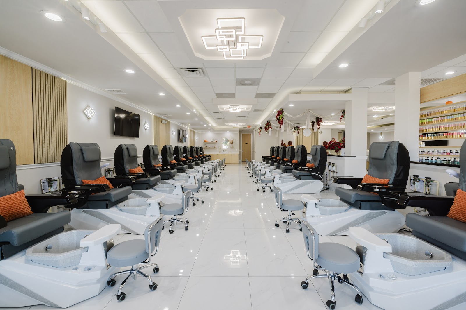 Naliq Nail Bar nail photo 6
