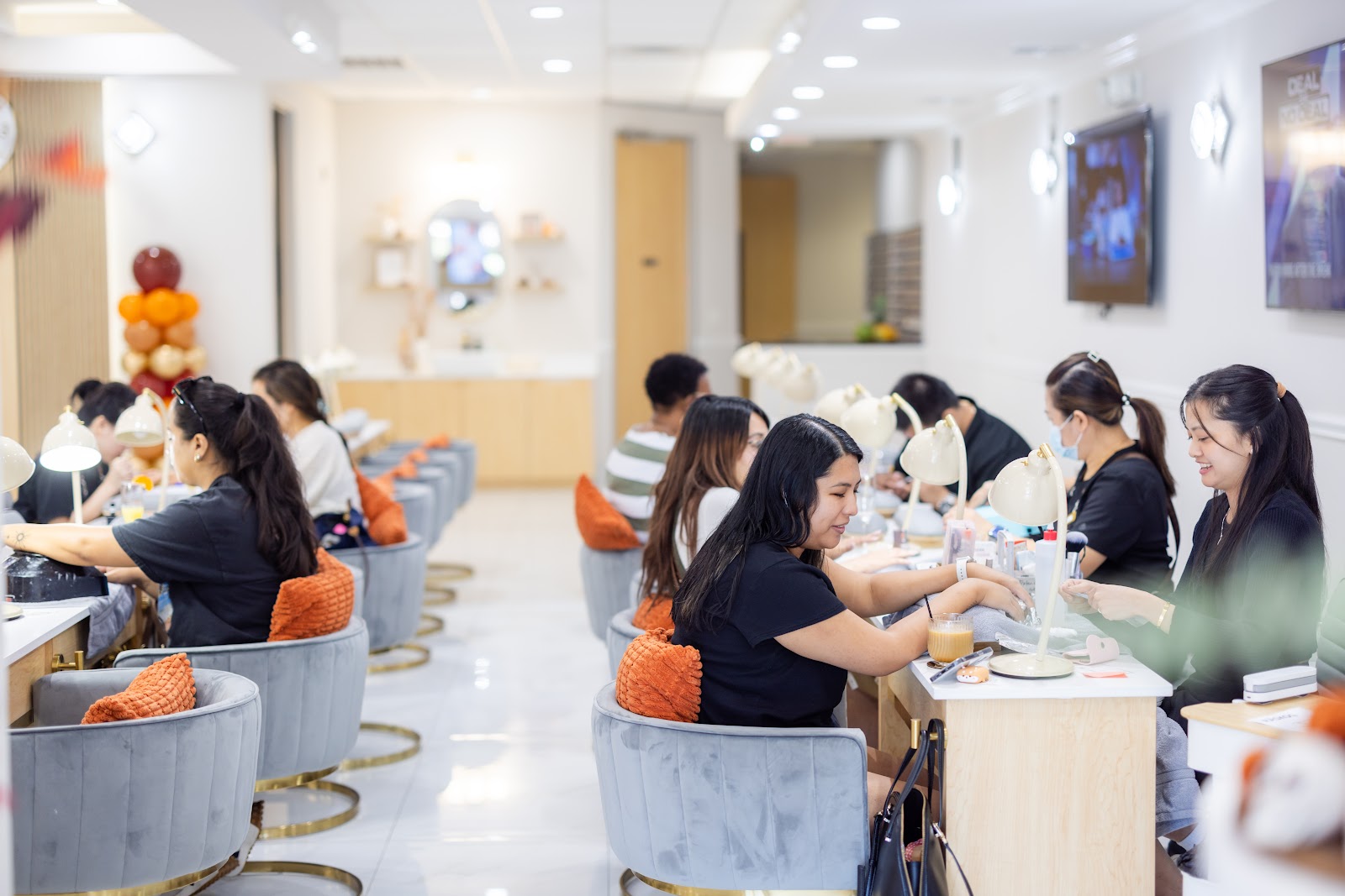 Naliq Nail Bar nail photo 7